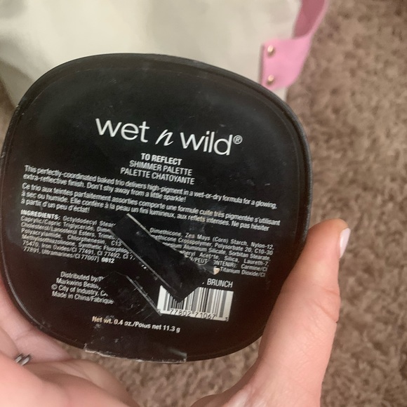 Wet n Wild Boozy Brunch Highlighter ✨✨ - Picture 3 of 3